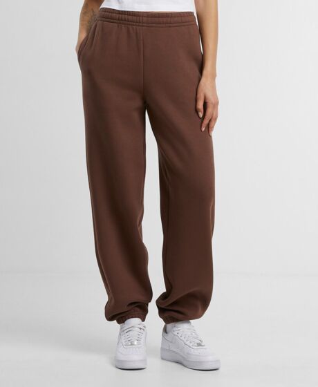 Women’s fluffy sweatpants Thumbnail