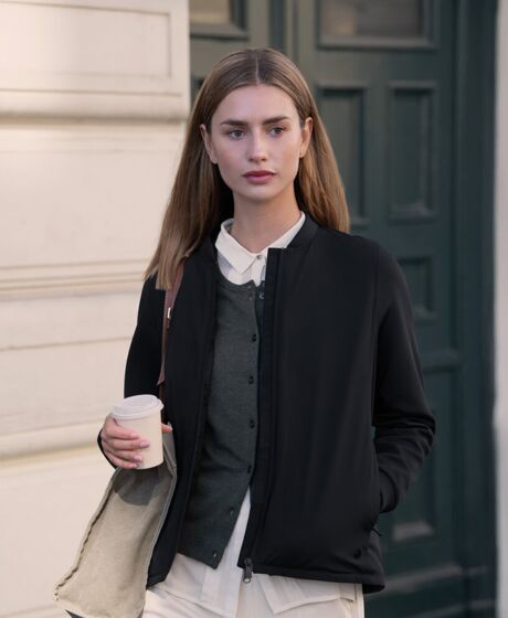 Women’s Westlake – performance hybrid jacket Thumbnail